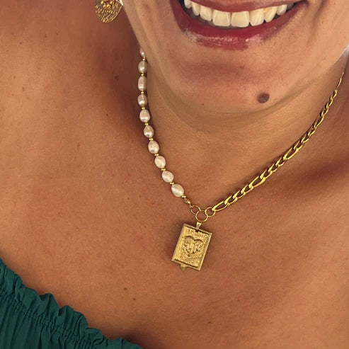 Joyas Artesanales para el Día de la Madre: Elegancia en Pendientes Persea Jewelry