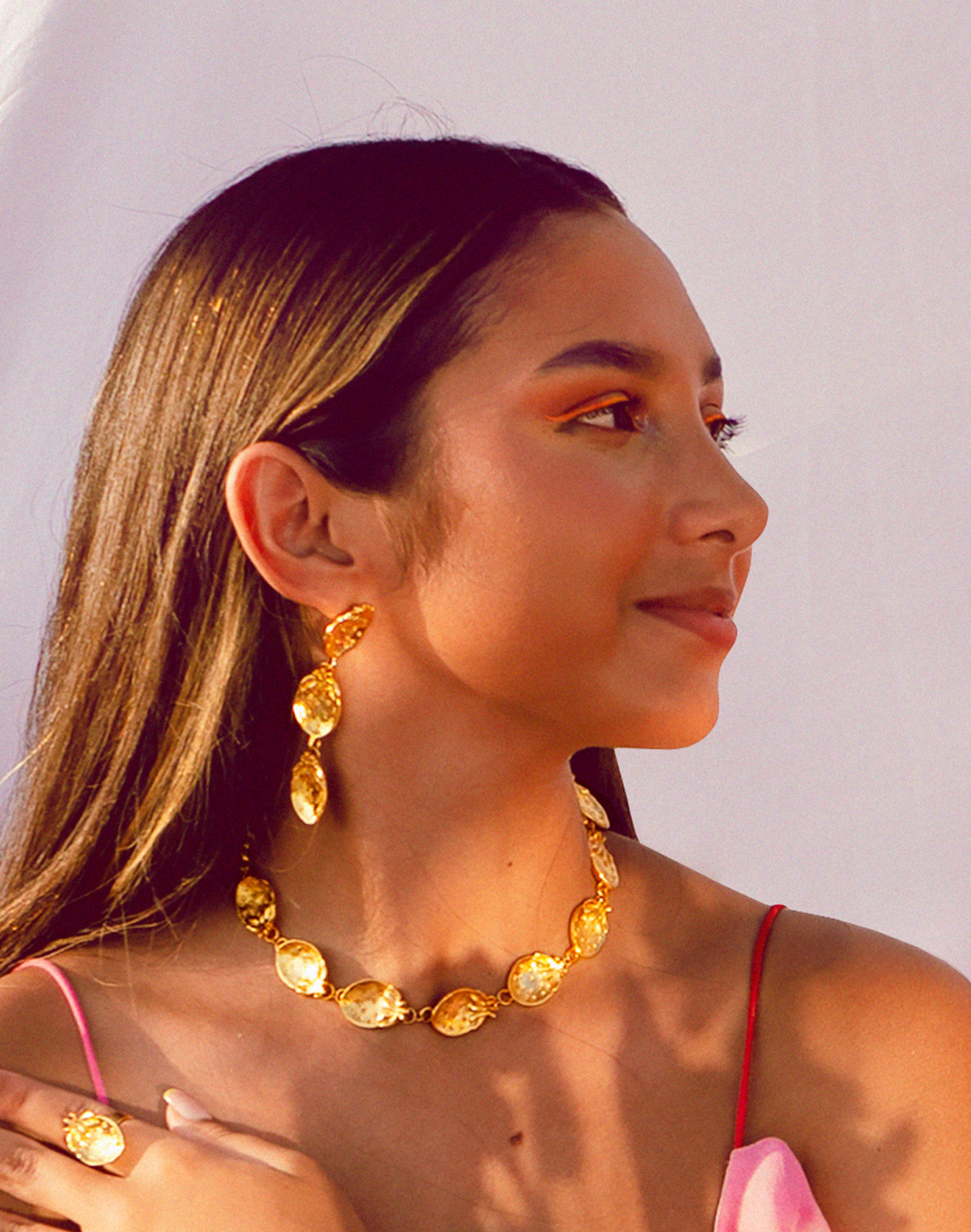 Strawberry Lemonade Choker