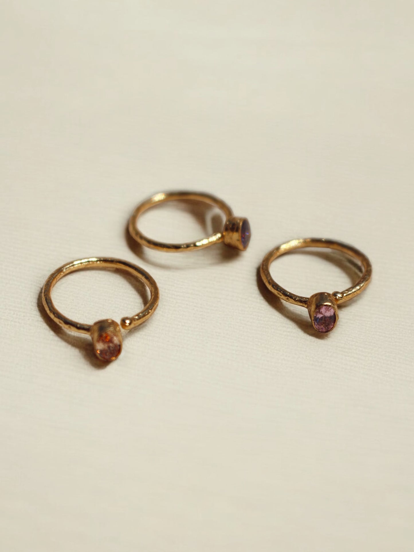 Anillo Zircón Rosa